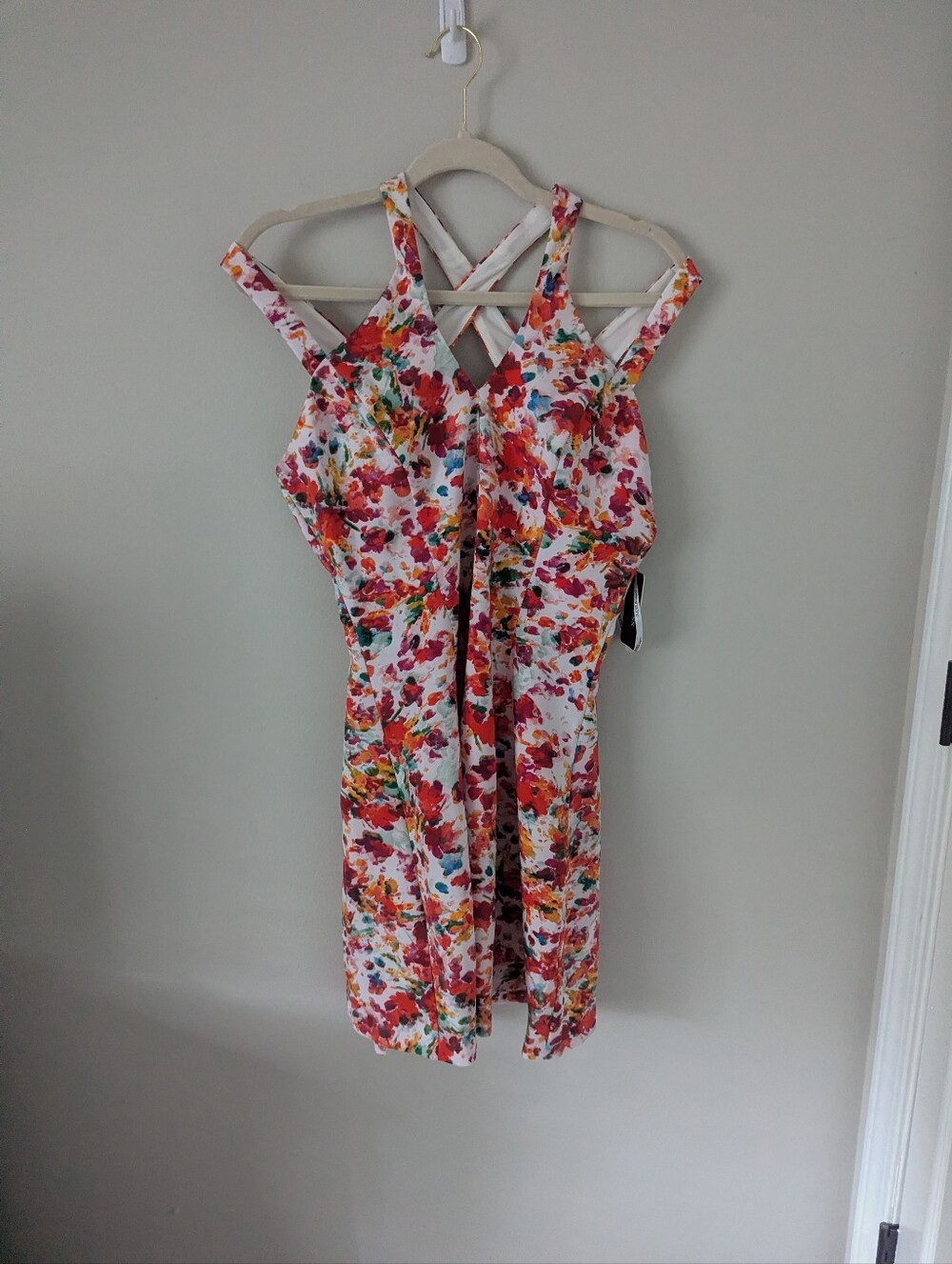 NWT Guess White Dress with Vibrant Multicolor Floral Print Sz 8